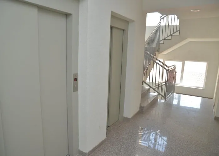 Vaikiki Lm Lägenhet Novi Pazar